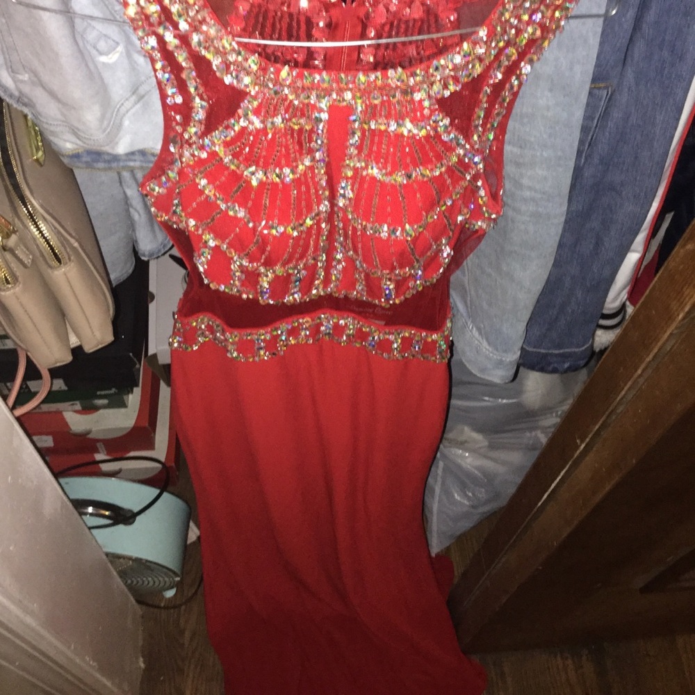 Beautiful RED and SILVER Long gown!❤️